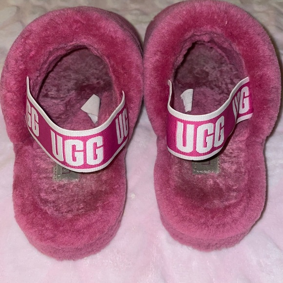 Ugg Slippers - Picture 3 of 4